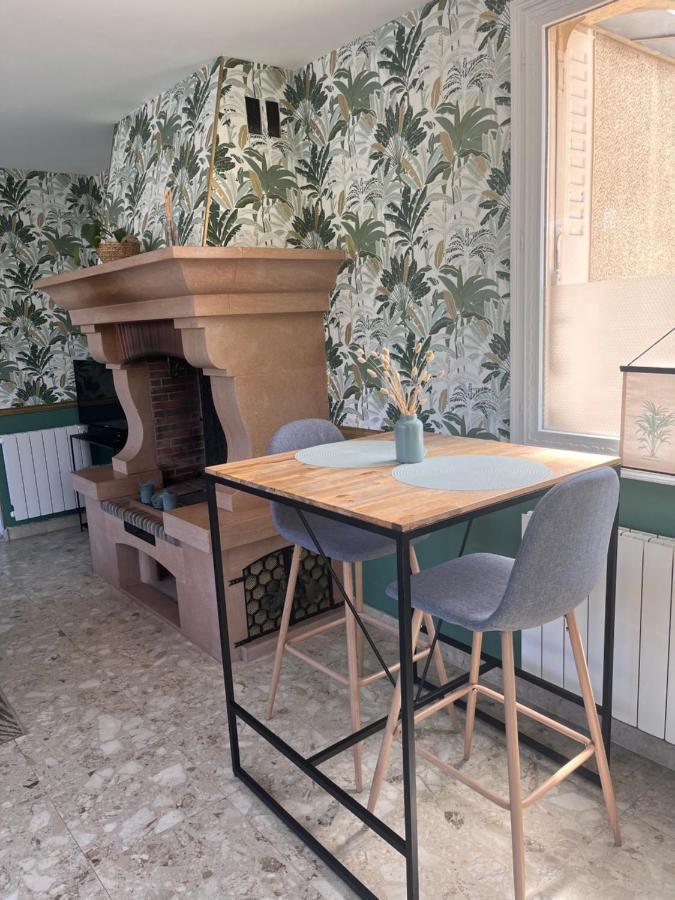 Maison Spacieuse Et Acces Independant Au Centre-Ville De Tournus Dış mekan fotoğraf